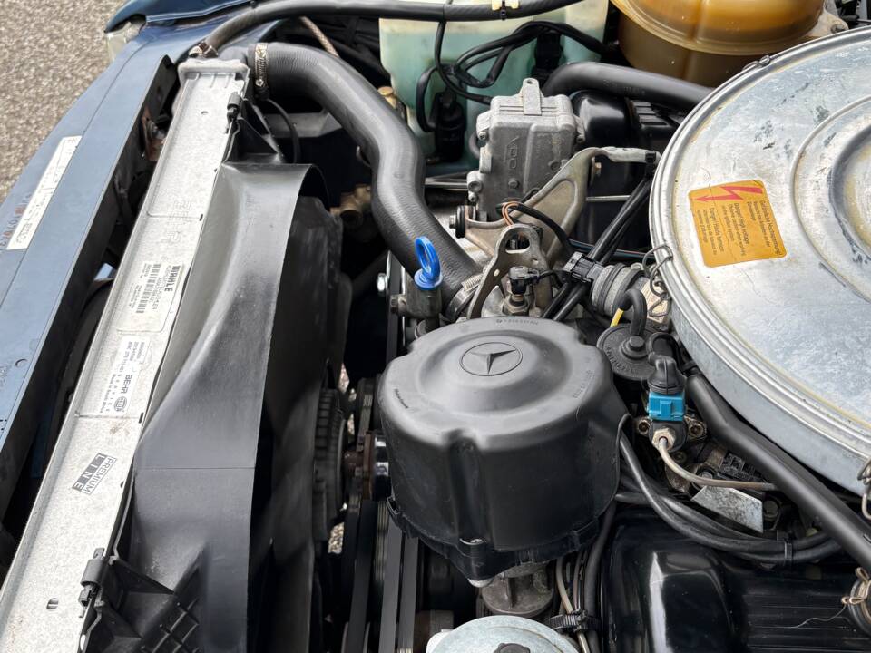 Image 26/31 of Mercedes-Benz 420 SL (1987)