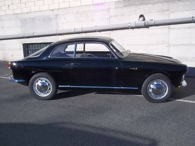 Image 4/4 de Alfa Romeo Giulietta Sprint (1957)