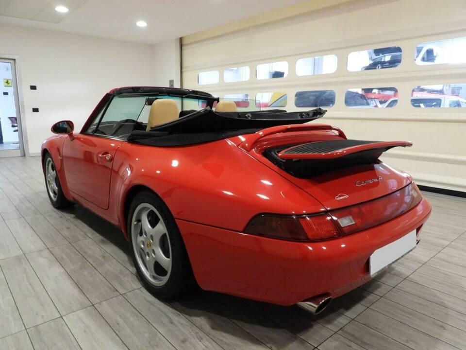 Image 4/15 of Porsche 911 Carrera (1995)
