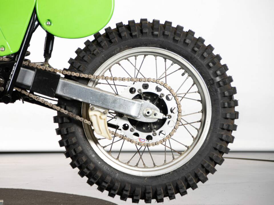 Image 15/40 de Kawasaki KX 250 (1980)