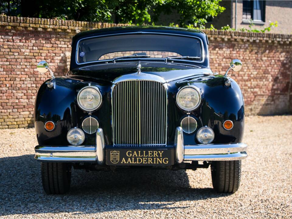 Image 13/50 de Jaguar Mk IX (1961)