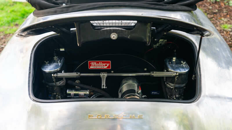 Image 3/50 of Porsche 356 C Carrera 2&#x2F;2000 GS (1964)