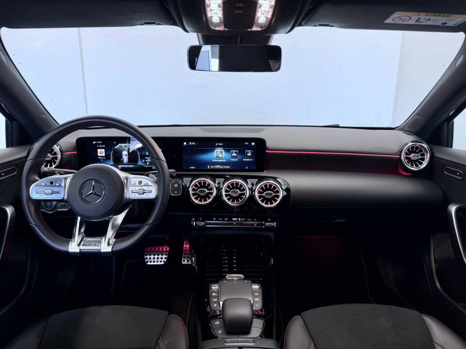 Bild 13/30 von Mercedes-Benz A 35 AMG 4MATIC (2021)