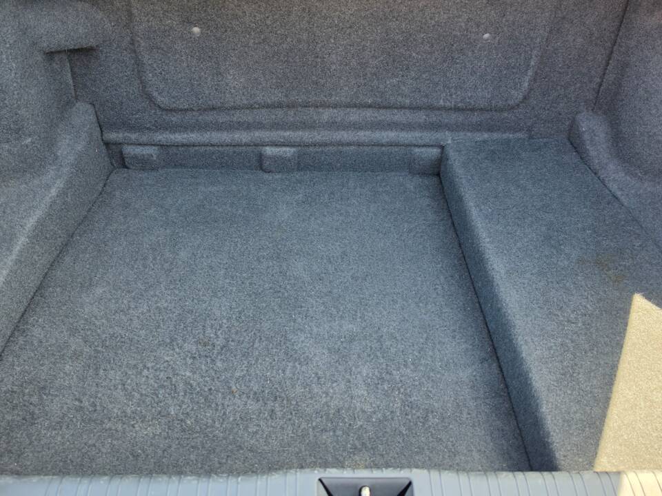 Image 23/26 of Jaguar XJ 6 4.0 Sovereign (1996)