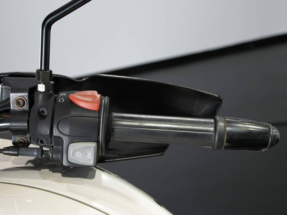 Bild 19/50 von BMW F 650 GS (2000)