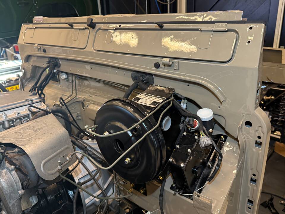 Bild 36/44 von Land Rover Defender 90 Td5 (1999)