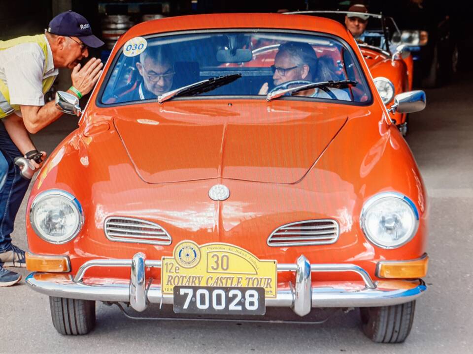 Bild 4/4 von Volkswagen Karmann Ghia 1600 (1971)