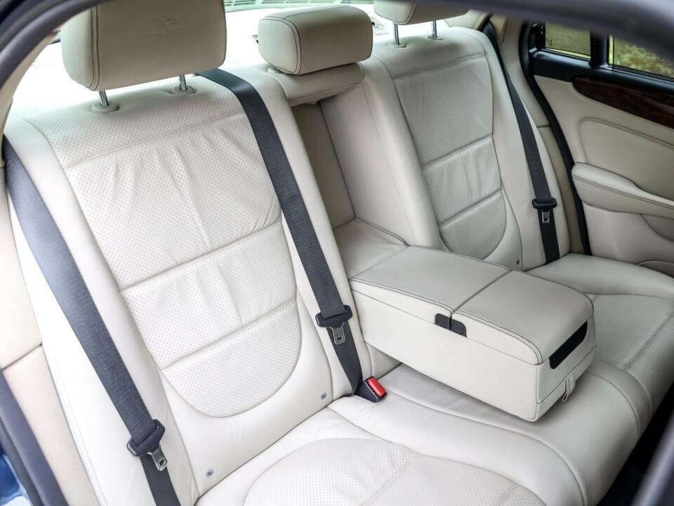 Afbeelding 20/34 van Jaguar XJR (2008)