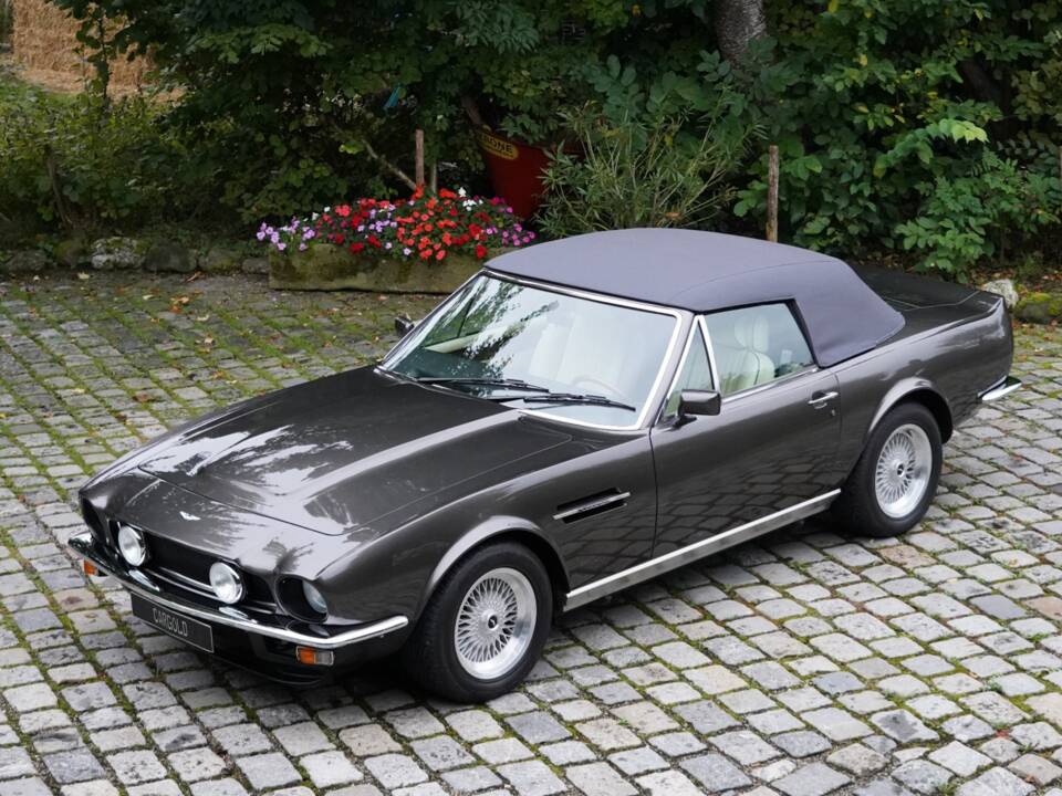 Bild 1/16 von Aston Martin V8 Vantage Volante (1980)