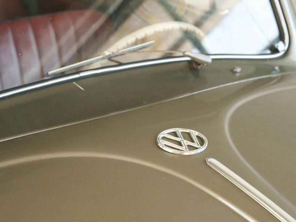 Bild 29/50 von Volkswagen Käfer 1200 Cabriolet (1957)