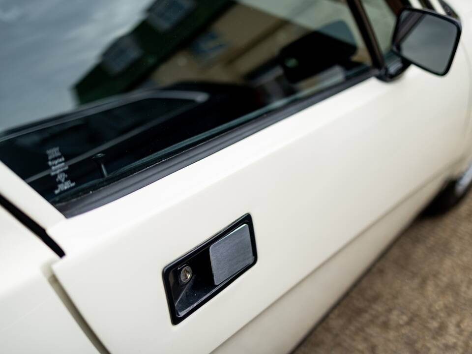 Image 31/50 of Triumph TR 7 Europa (1981)