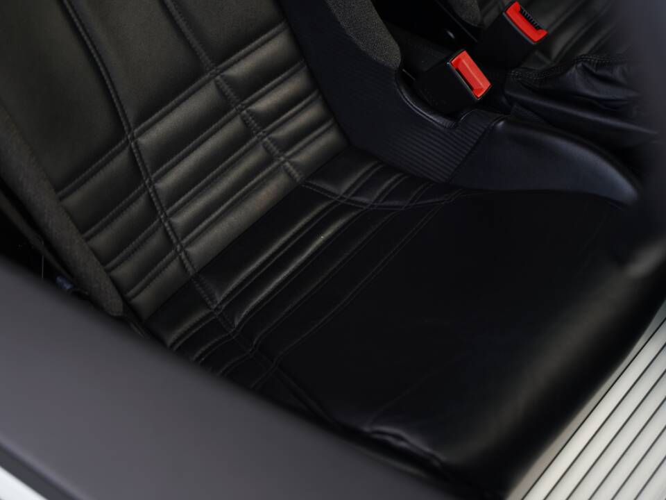Image 19/50 of Lotus Exige S 240 (2010)
