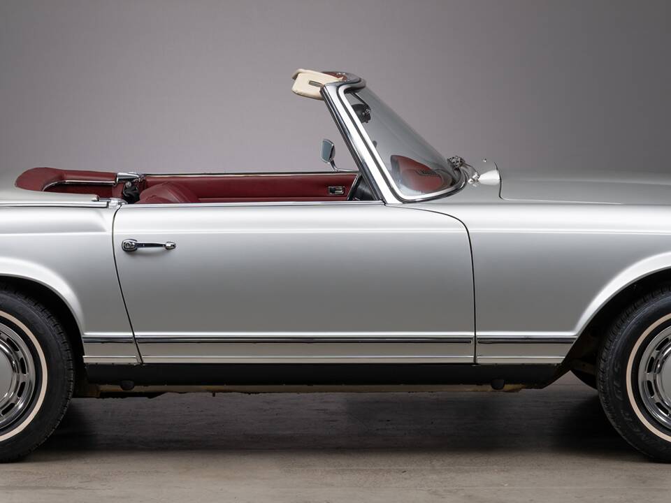 Bild 10/44 von Mercedes-Benz 280 SL (1970)