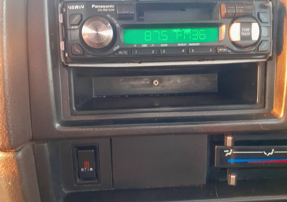 Image 58/61 of Toyota Land Cruiser FJ 62 (1989)