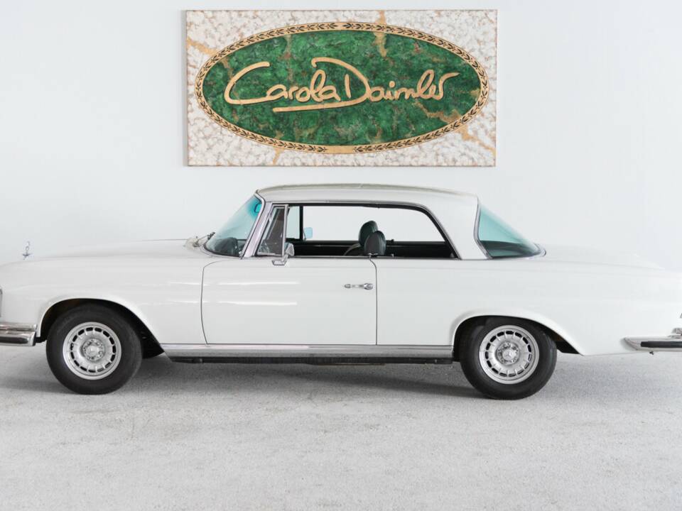 Image 3/38 of Mercedes-Benz 280 SE 3,5 (1970)