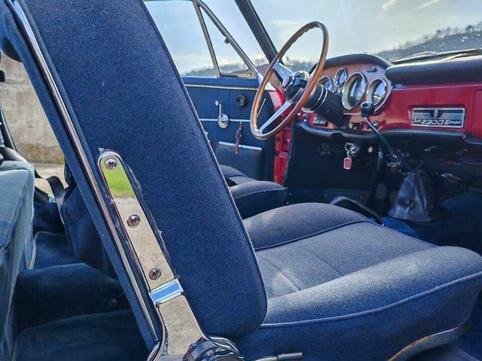 Afbeelding 41/50 van FIAT 2300 S Coupé (1967)
