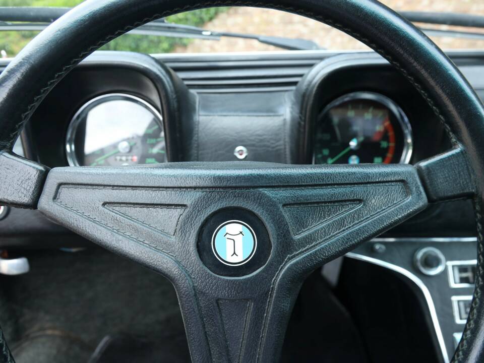Image 39/50 of De Tomaso Pantera (1972)