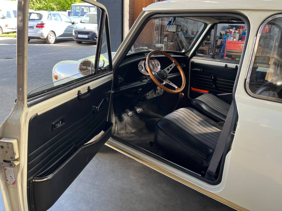Bild 26/90 von Innocenti Mini 1001 Export (1975)