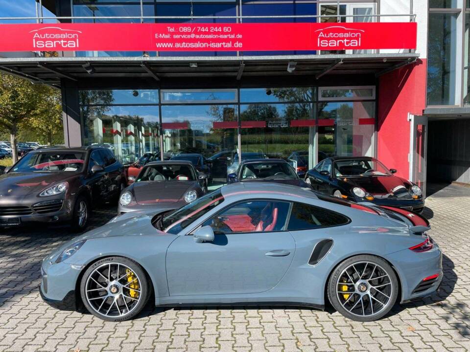 Image 2/20 de Porsche 911 Turbo S (2018)