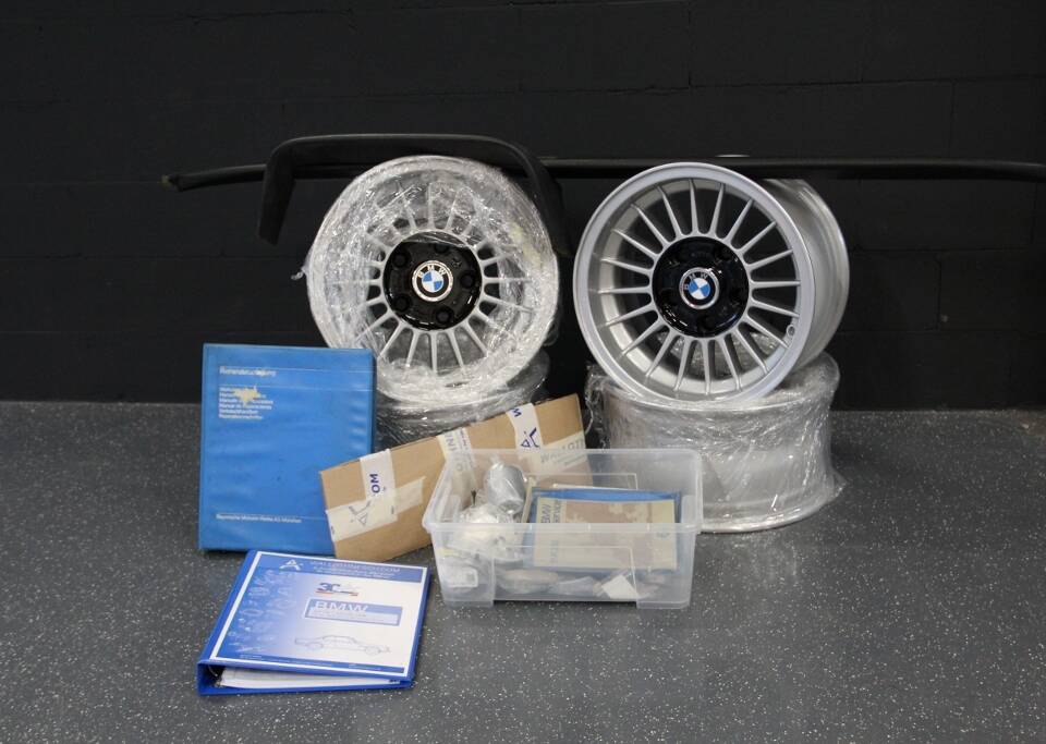 Image 55/56 of BMW 3.0 CSL (1973)