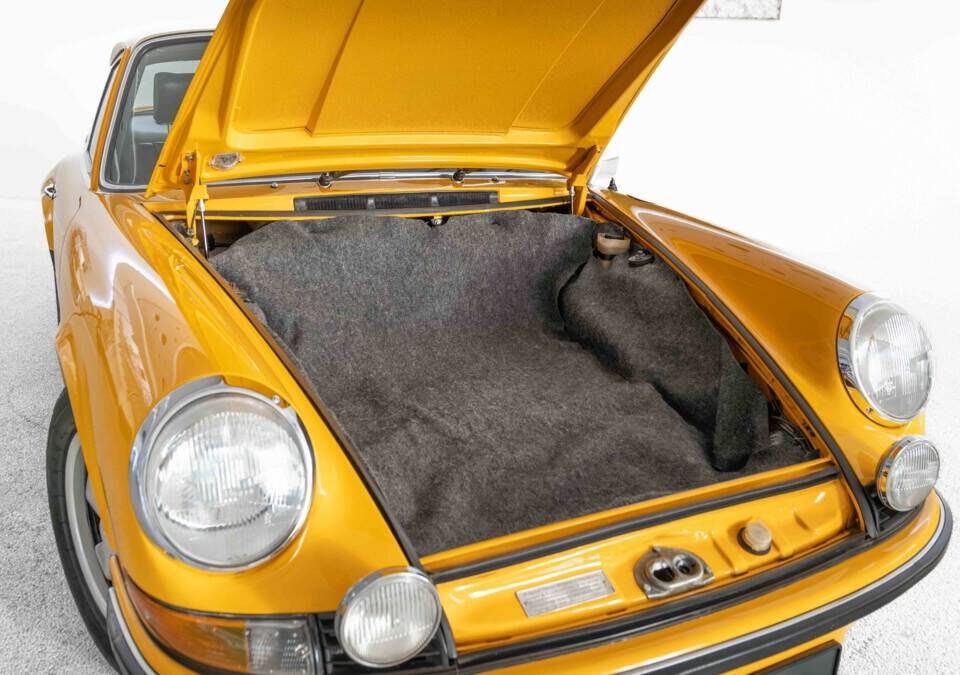 Image 30/33 of Porsche 911 Carrera RS 2.7 (Sport) (1973)