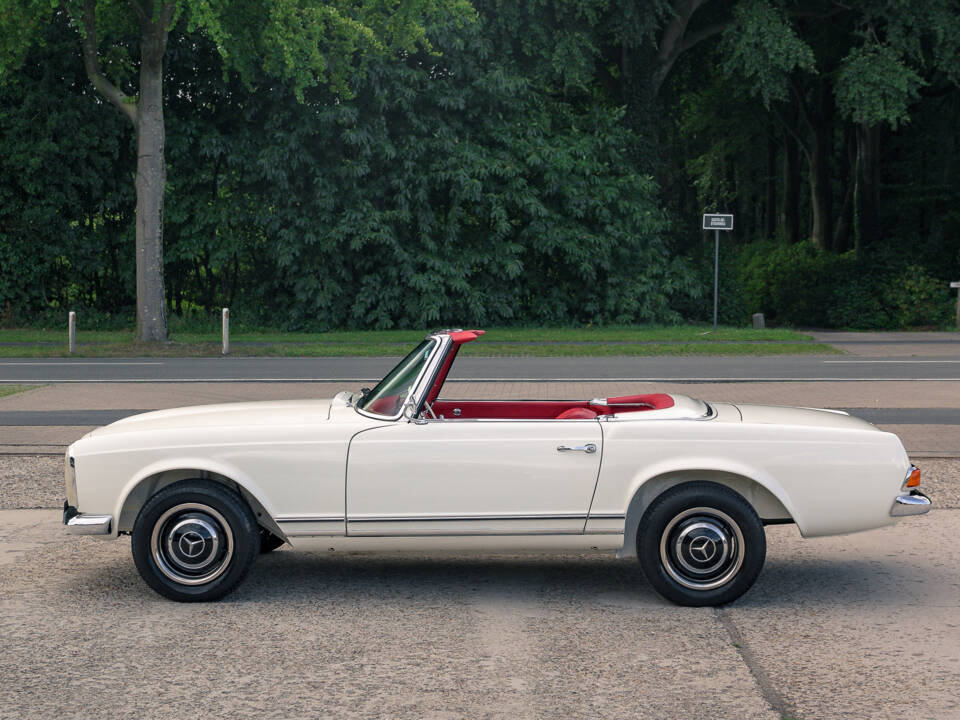 Image 11/60 de Mercedes-Benz 230 SL (1967)