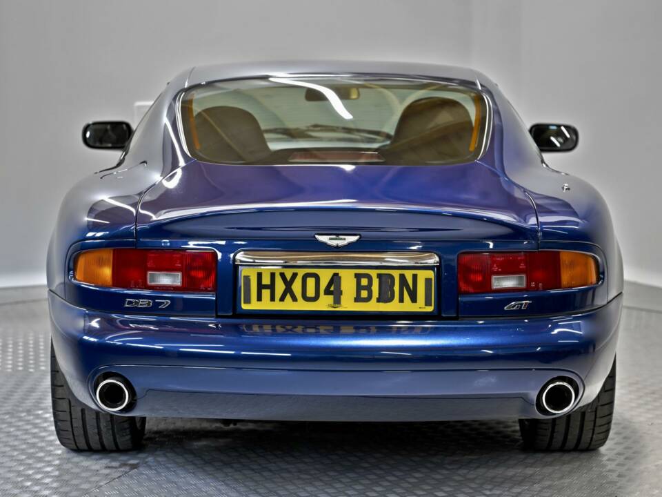 Image 17/50 of Aston Martin DB 7 GT (2004)