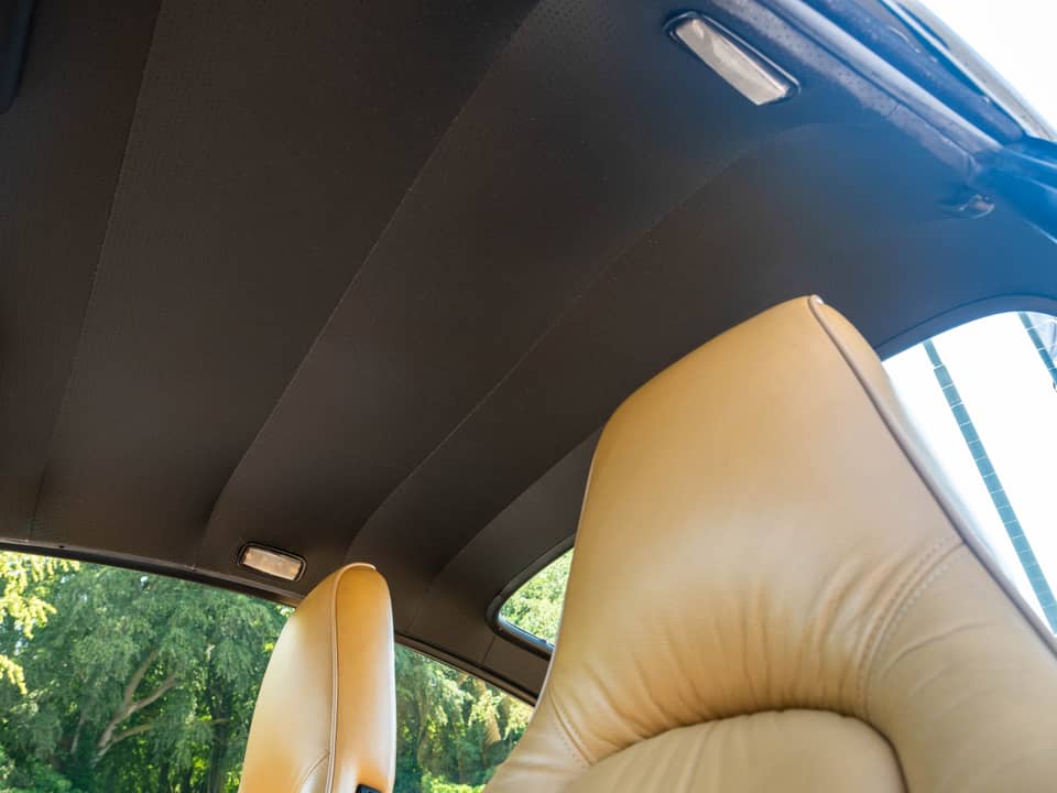 Image 27/35 of Porsche 911 Carrera 2 (1990)