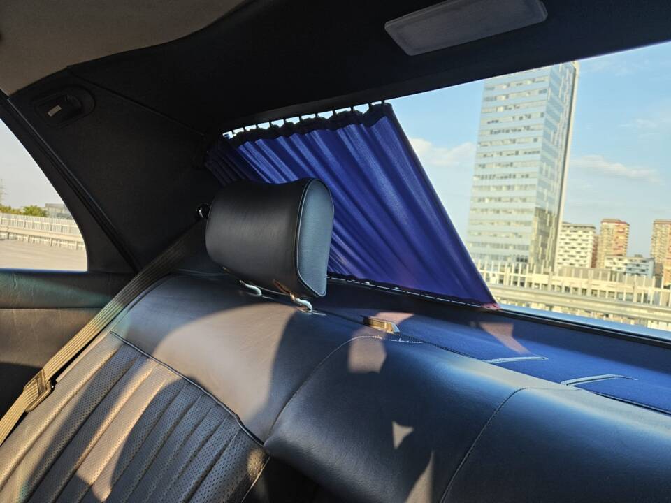 Image 29/100 of Mercedes-Benz 500 SEL (1983)