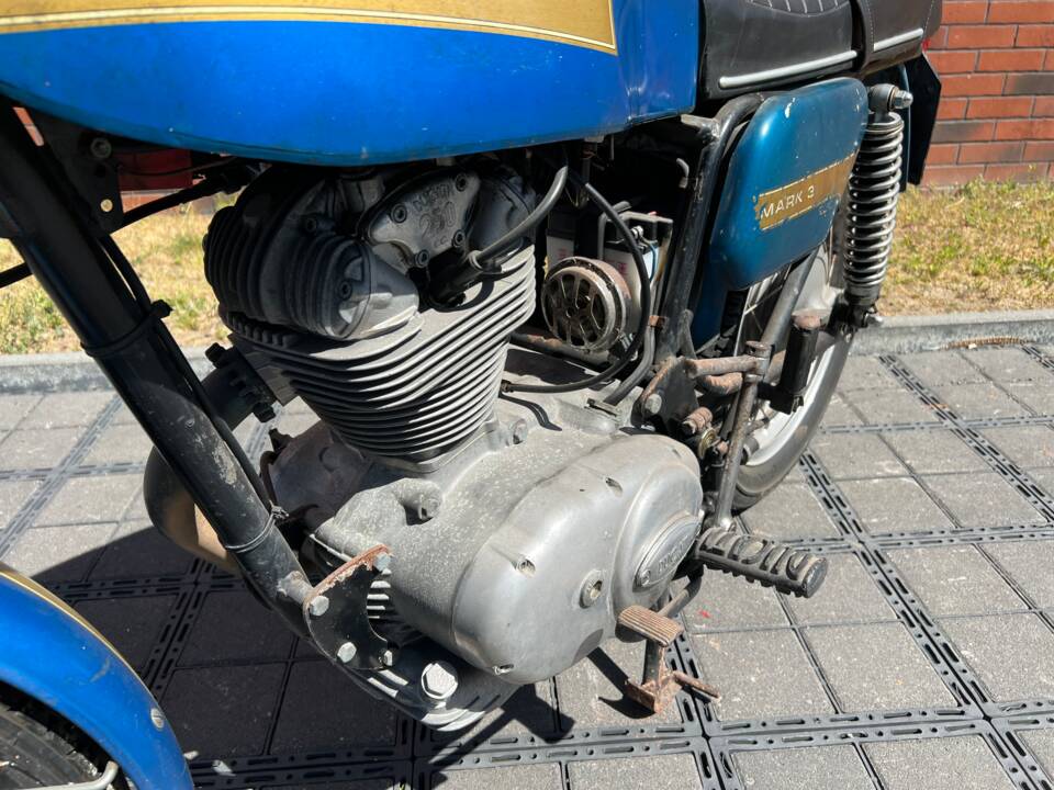 Bild 20/22 von Ducati DUMMY (1974)
