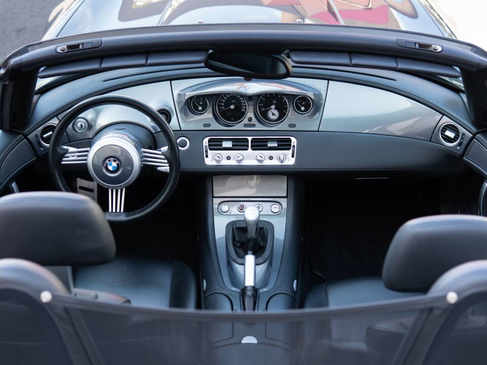 Image 23/32 of BMW Z8 (2001)