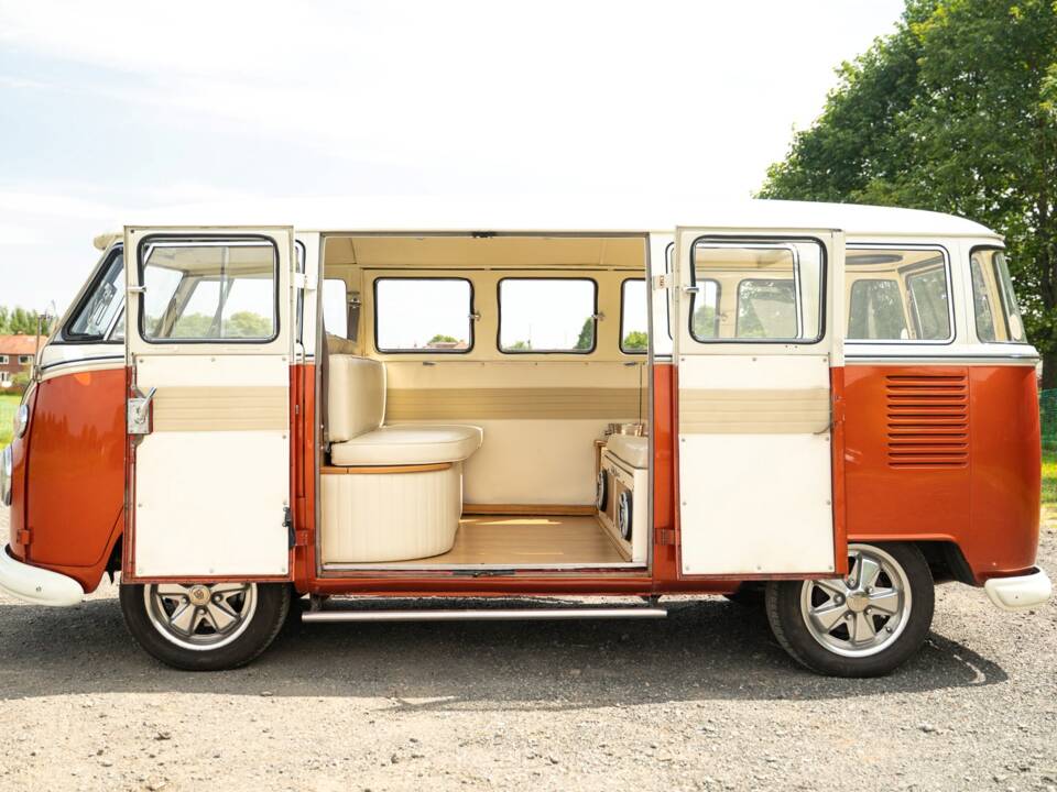 Image 2/50 of Volkswagen T1 Kombi (1964)