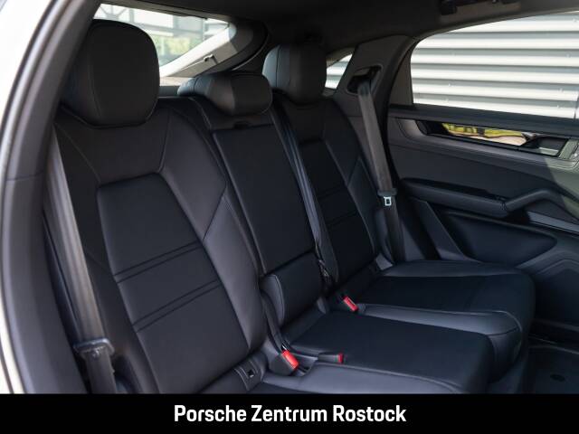 Imagen 25/34 de Porsche Cayenne Coupé E-Hybrid (2026)
