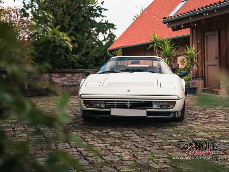 Imagen 6/65 de Ferrari 208 GTS Turbo (1987)