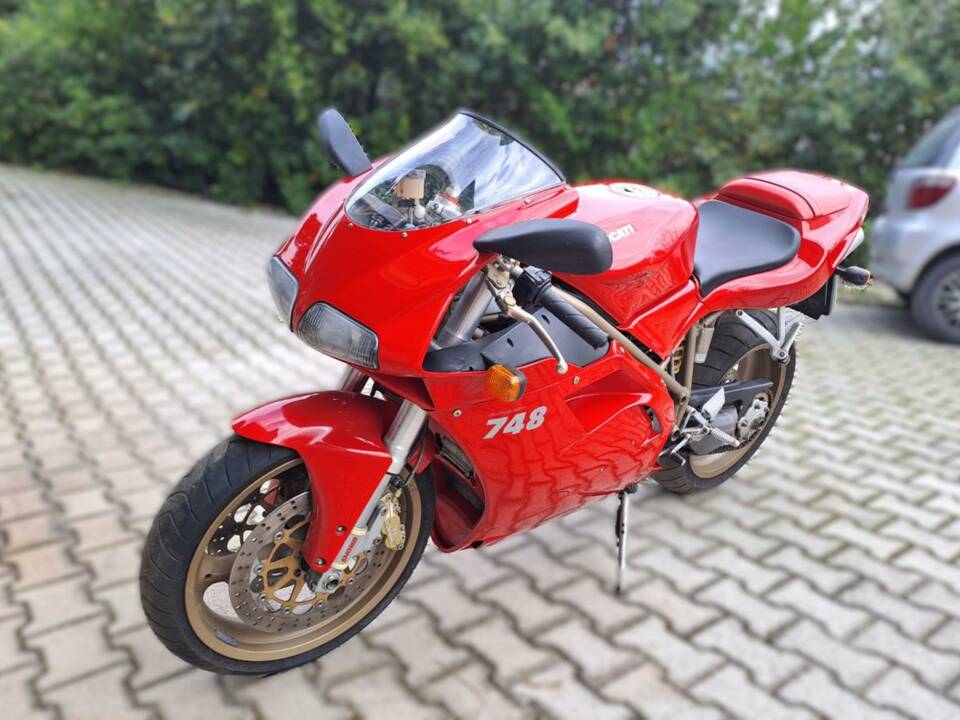 Immagine 21/37 di Ducati 748 Biposto (2000)