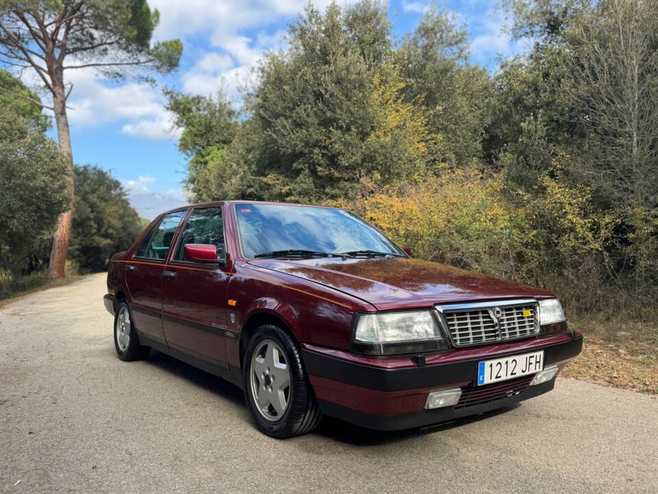 Bild 2/55 von Lancia Thema 8.32 (1991)