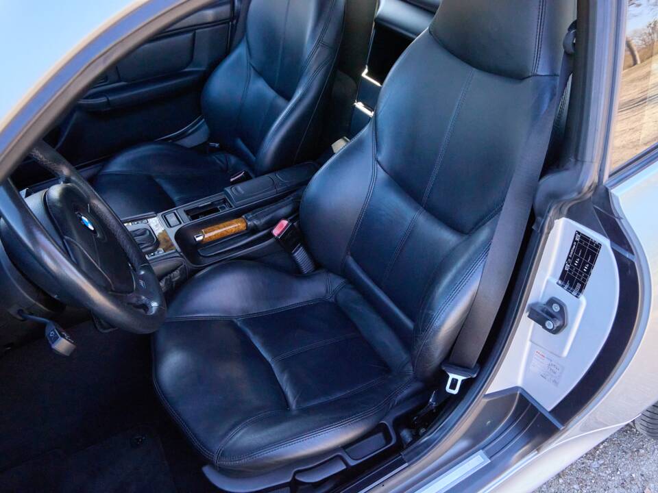 Bild 21/29 von BMW Z3 Coupé 3.0 (2002)