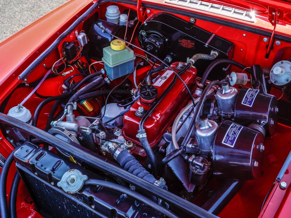 Image 5/41 de MG MGB (1972)