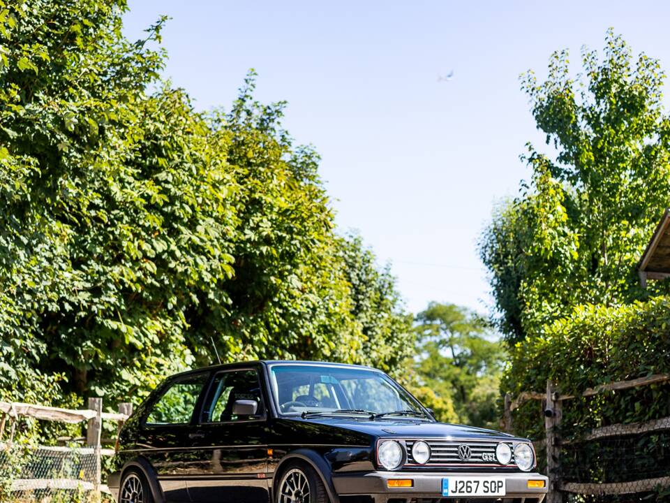 Bild 13/50 von Volkswagen Golf II GTi 1.8 (1991)