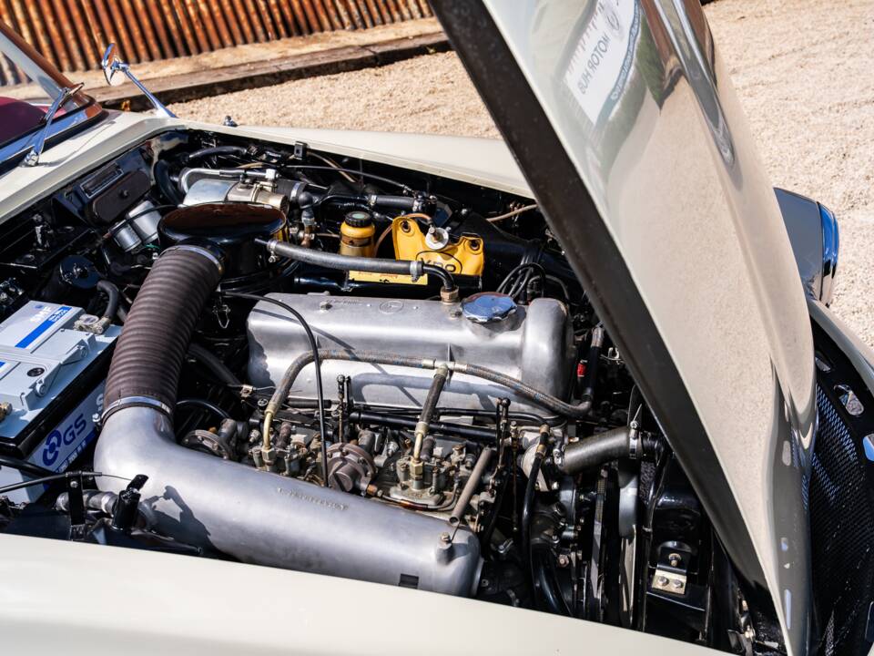 Image 27/33 de Mercedes-Benz 190 SL (1959)