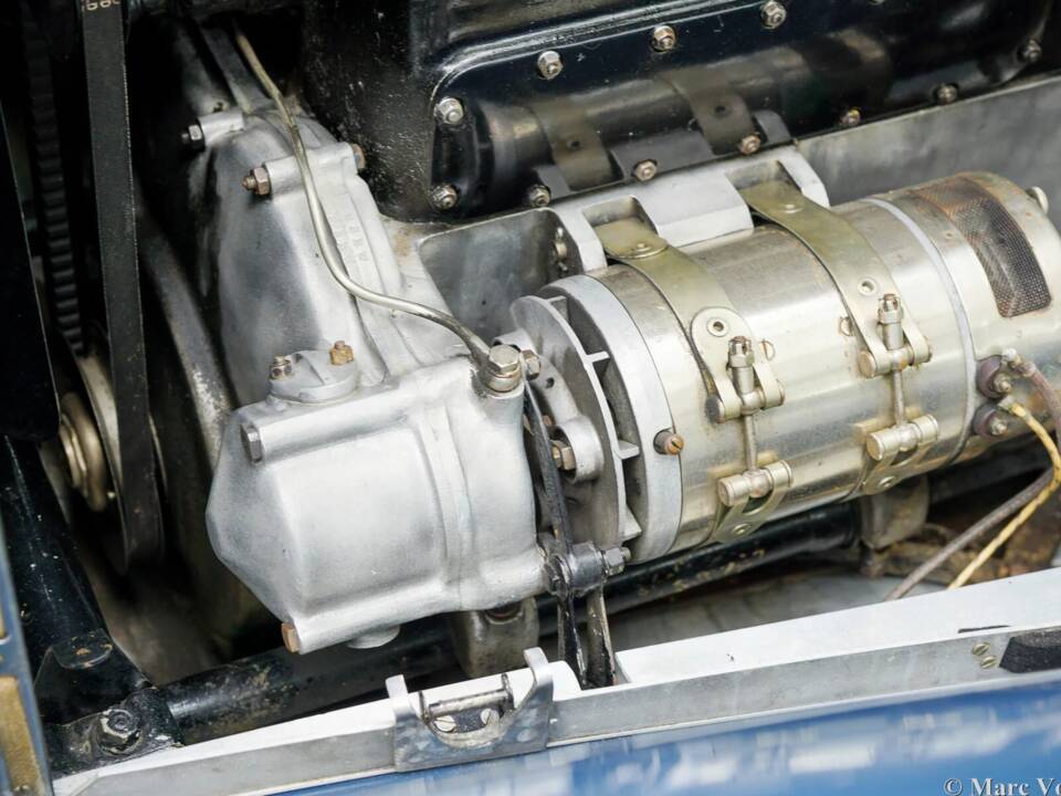 Image 26/59 of Bentley 4 1/4 Litre (1936)