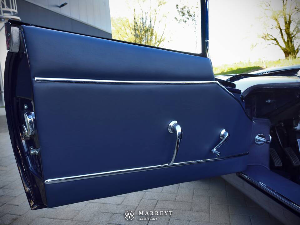 Image 38/80 de Jaguar Type E 4.2 (1966)