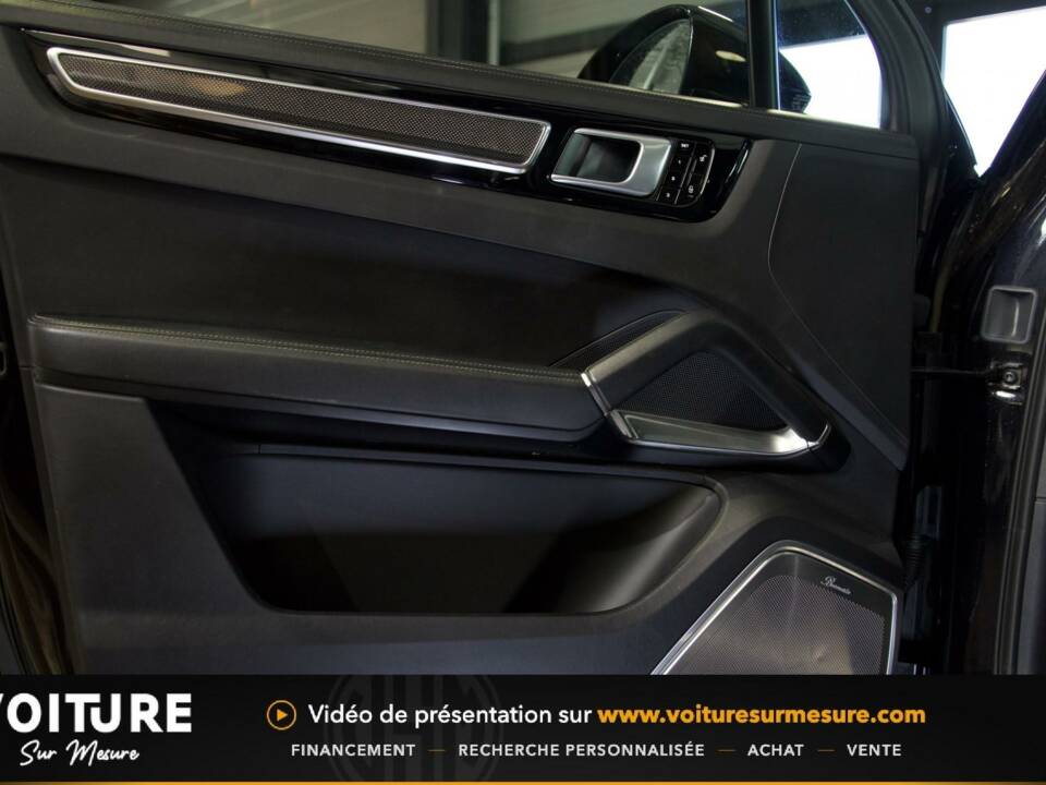 Afbeelding 27/38 van Porsche Cayenne Turbo (2018)