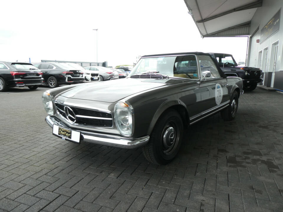 Afbeelding 3/23 van Mercedes-Benz 230 SL (1965)