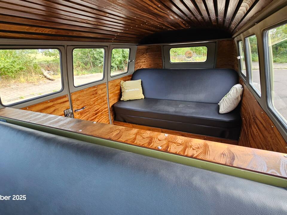 Image 6/30 of Volkswagen T1 Samba 1.2 (1959)