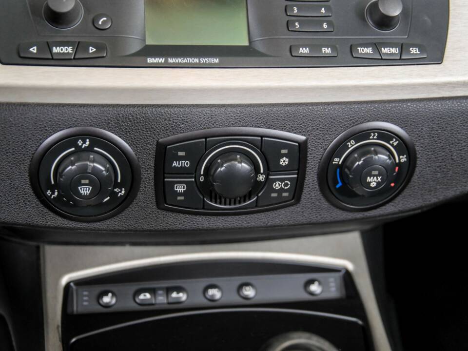 Afbeelding 27/50 van BMW Z4 2.2i (2005)