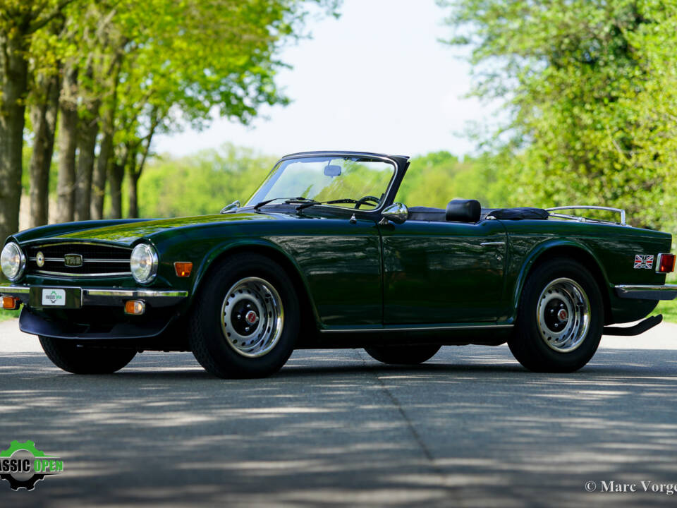 Image 1/52 of Triumph TR 6 (1973)