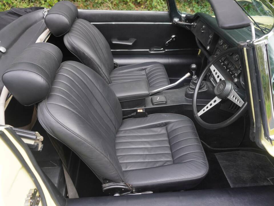 Bild 9/21 von Jaguar E-Type V12 (1972)