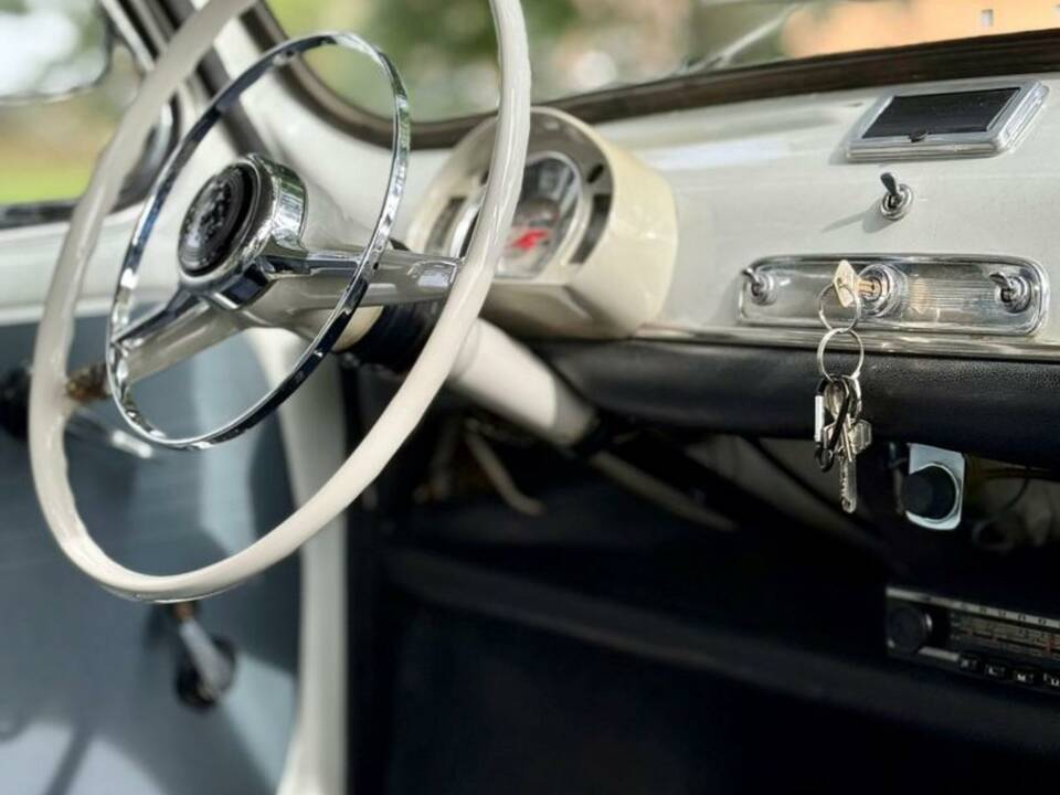 Image 17/28 of FIAT 600 D (1964)