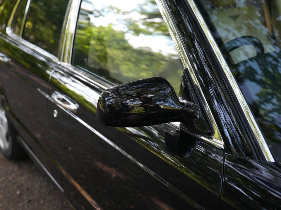 Image 24/50 of Bentley Arnage T (2004)